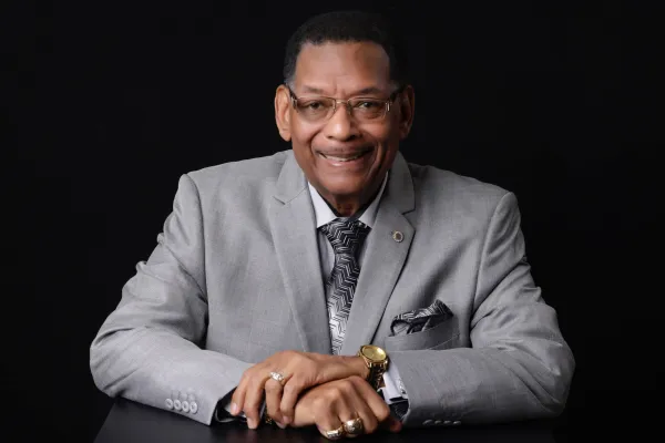 claude_cummings_jr_headshot